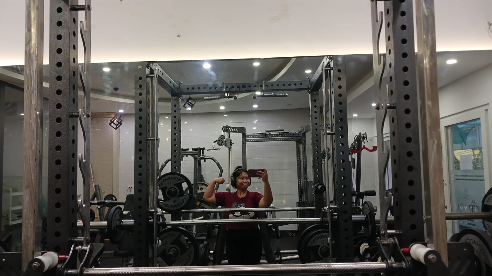 Back & Biceps Workout for Midsize Women That Builds Real Strength