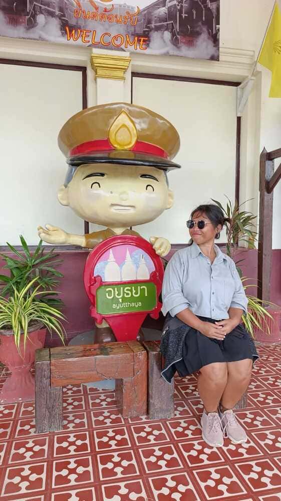 Yulli in Ayutthaya train station