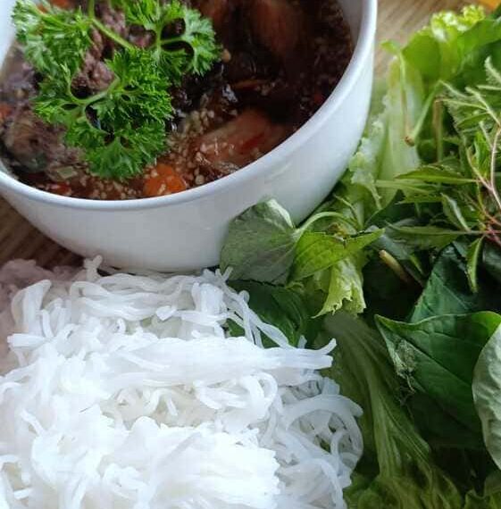 13 Must-Try Vietnamese Dishes + Food Tips for Travelers