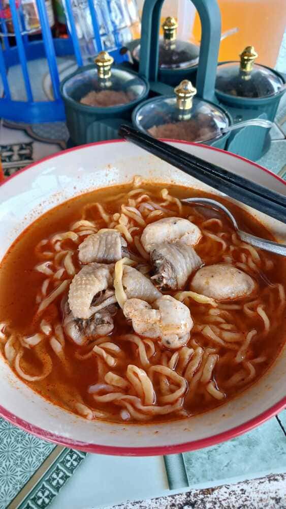 Lao noodle soup