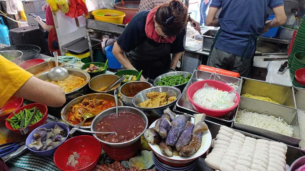 laksa vendor in Malaysia