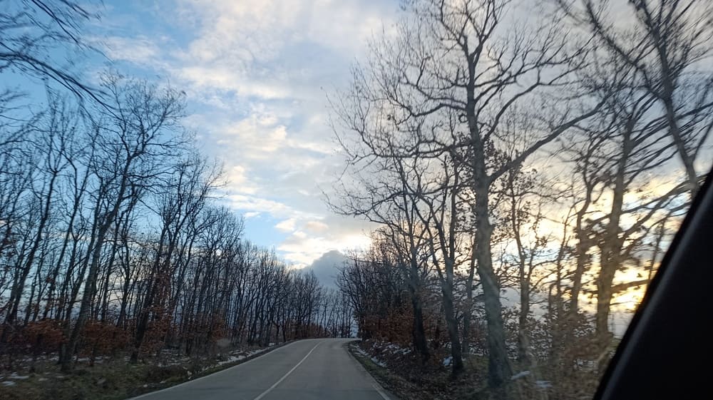 The road to Belograchik