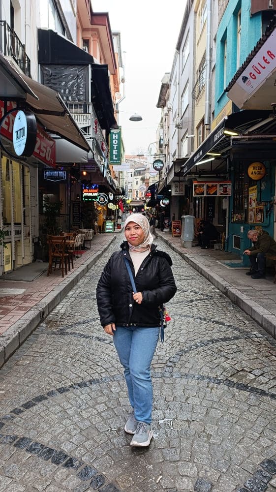 A woman wearing hijab in Istanbul 