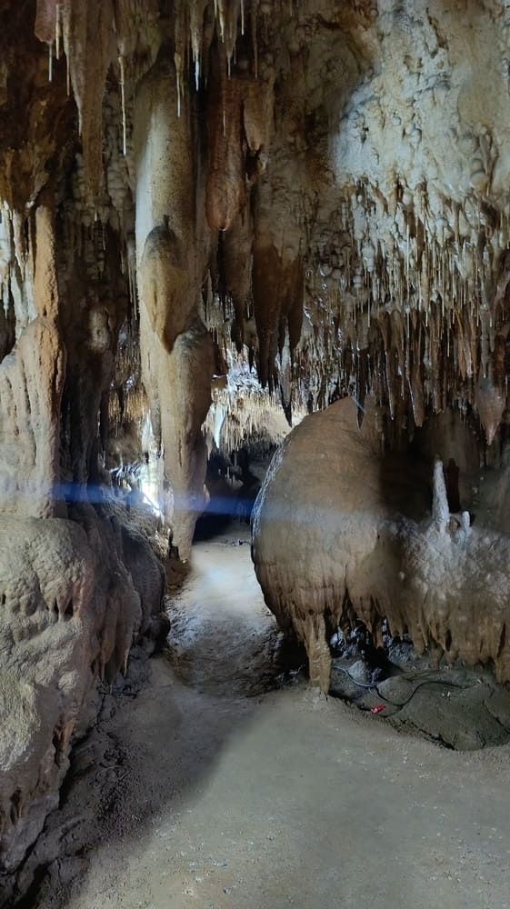 Le Khao Kob Cave