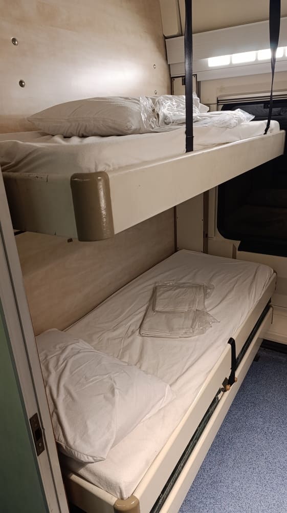 Sleeper train