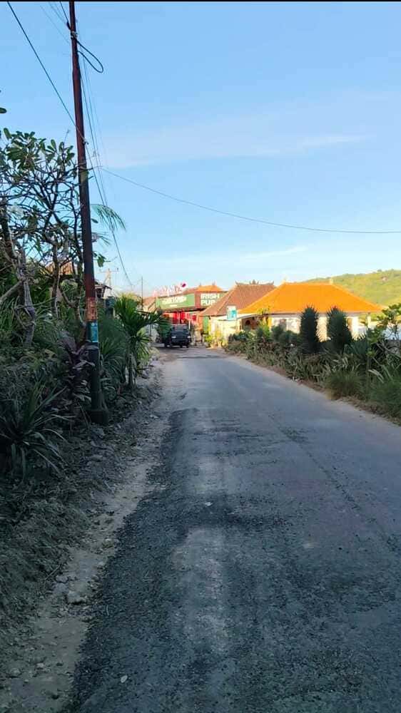 Road in Nusa Lembongan